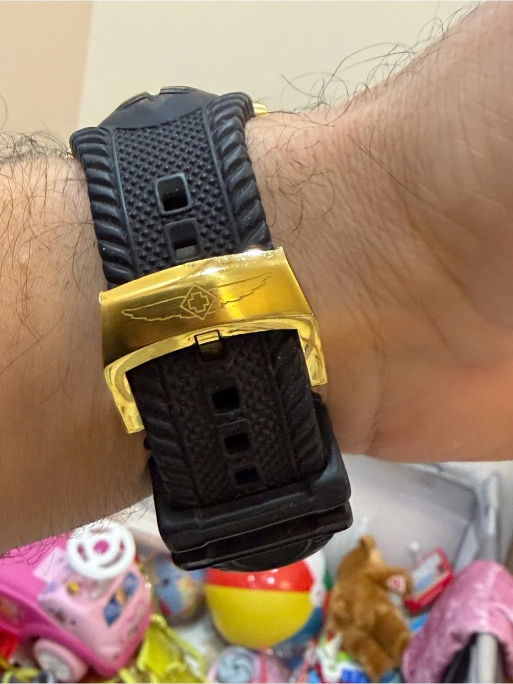 Invicta Venom Sea Dragon 19315 Men's Automatic 1000M Gold Dial Black Strap Watch